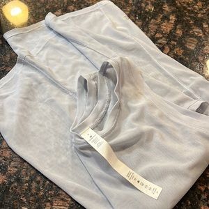Breathable Lululemon size 6 razorback tank top